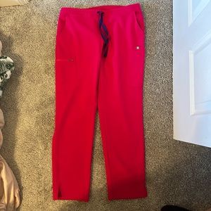 New without tags FIGS yola scrub pants in Ultra Rose size Large